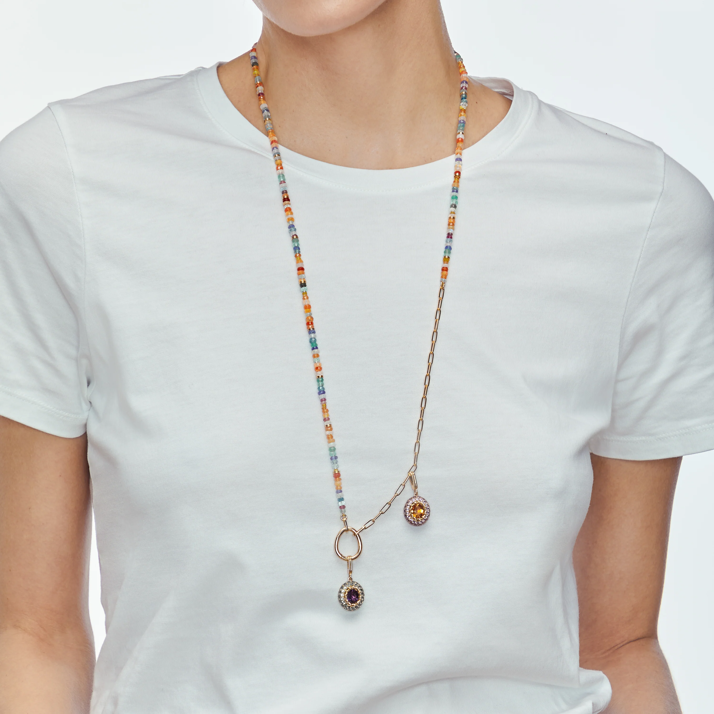 Baby Black Queen Medal - Image 3